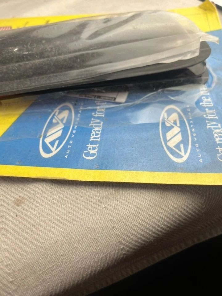 AVS Outside Mount Ventvisor 2007 - 2021 Toyota Tundra Double Cab- Smoke, 4 pc - Imagem 3 de 4