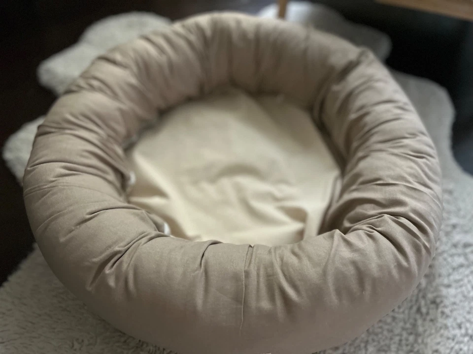 Cama de lino natural para perros con relleno de algodón crudo para perros con piel sensible Foto 4 de 4