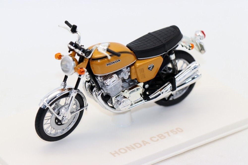 Norev Collectors 1/18 Scale Honda CB750 Motorbike Diecast Alloy