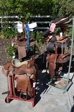 Qty~8  Horse Saddles + Stands Western Big Horn King Crates Saddle Smith