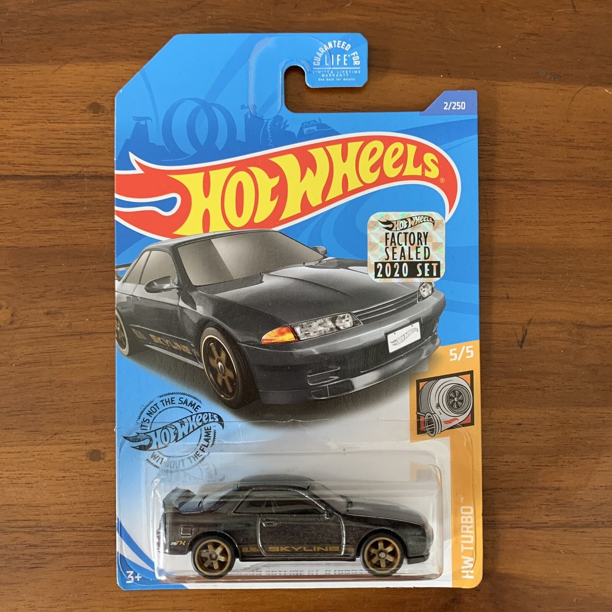 【超美品】ホットウィール NISSAN SKYLINE GT-R R32 ホットウィール ベーシックカー 日産 スカイライン GT-R (BNR32