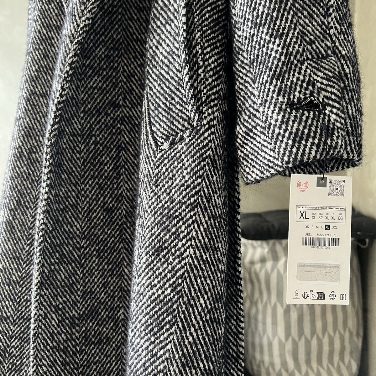 お決まり品Zebra Herringbone イタリア製麻ブランケット Herringbone | Z Collection