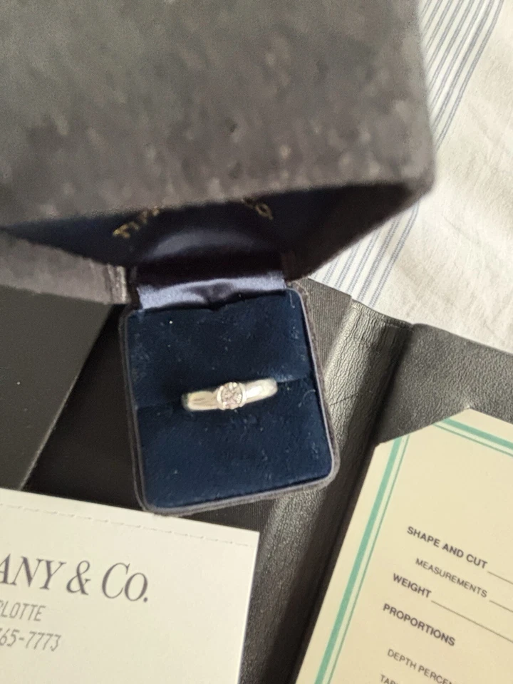 Tiffany & Co Platinum Etoile Diamond Ring Engagement Solitaire Ring 0.31 Carat - Image 2 of 4