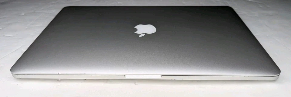 Apple MacBook Pro (Retina, 15" 2015) Intel i7 2.5GHz 16GB RAM 128GB SSD Monterey - Image 4 of 4