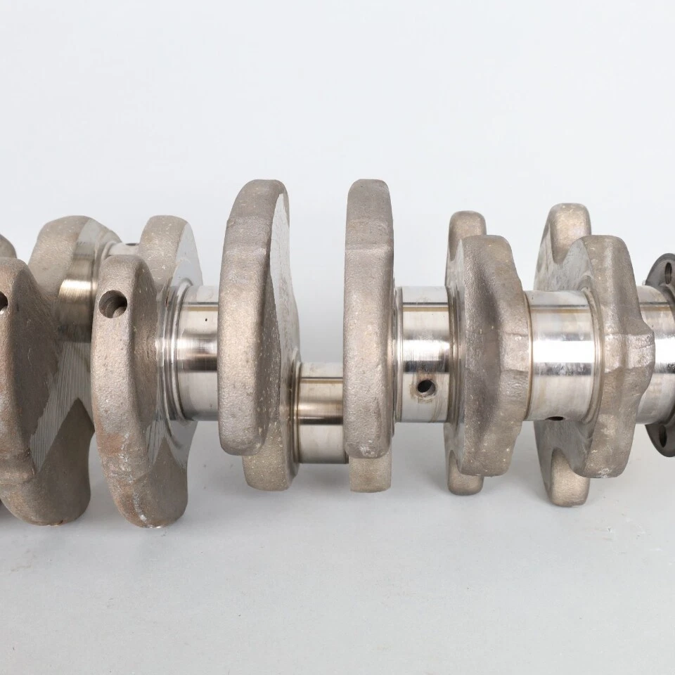 1993-1995 Volkswagen Eurovan 2.5 Engine Crankshaft 074105019E OEM Used - Image 4 of 4