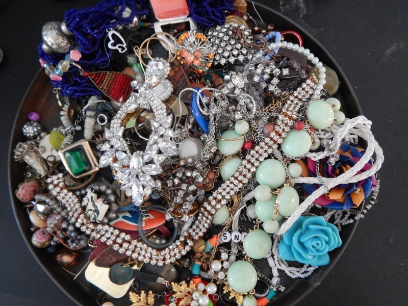 Junk Drawer Lot 2lbs Broken Vintage-Now Jewelry for Crafts Repairs
