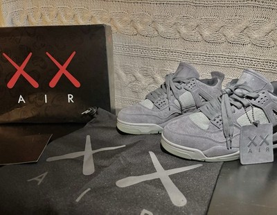 KAWS x Jordan 4