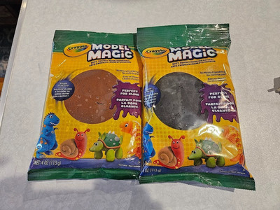 Crayola Model Magic 1 Brown and 1 Black, Modeling Clay Crafts for Kids, 4 oz