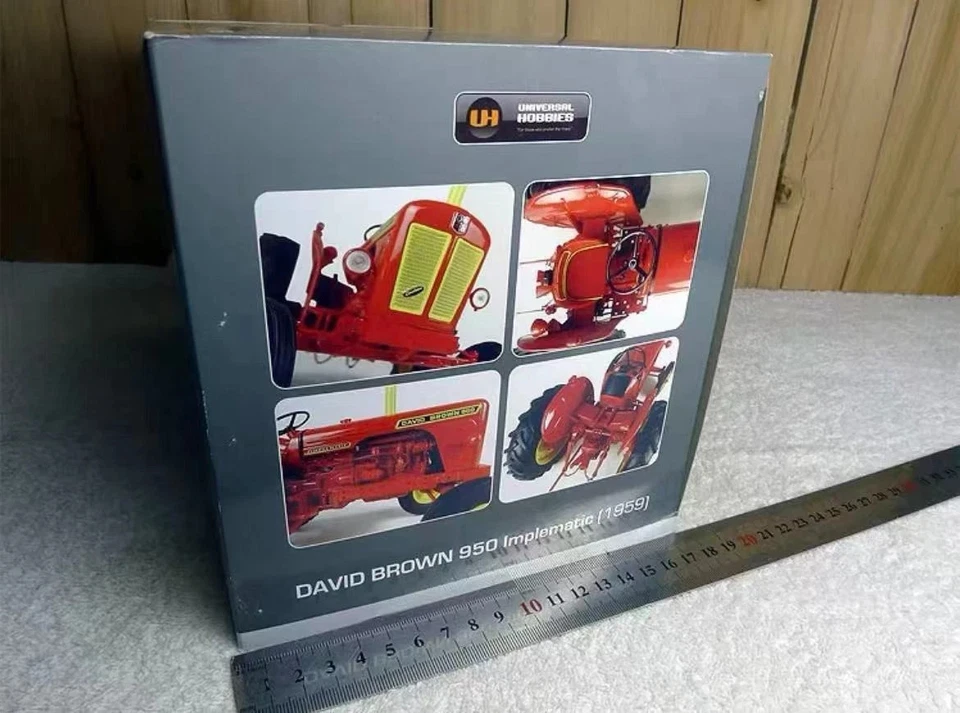 UH 4997 1:16 David Brown 950 Tractor Model - Brand New Alloy - Image 3 of 4