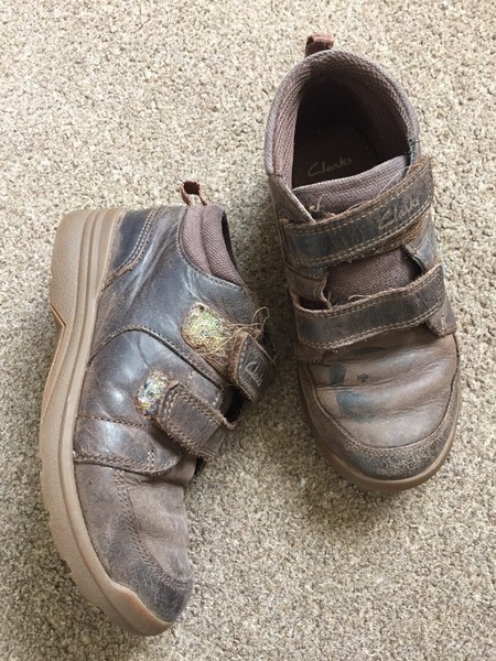 clarks size 12