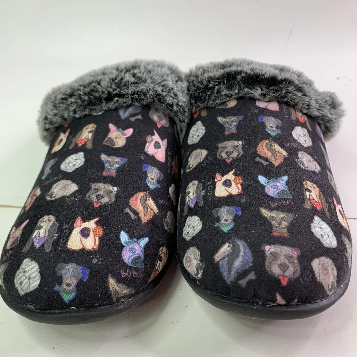 Stylish Ways to Wear Sketchers Slippers This Season