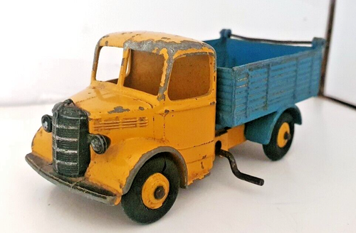 Dinky 410 'bedford tipper truck/lorry - Collection