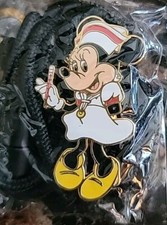 *Rare*-NIP-DLR Cast Exclusive Nurse Minnie Pin/Lanyard Set LE 1000-Pin Set 34101