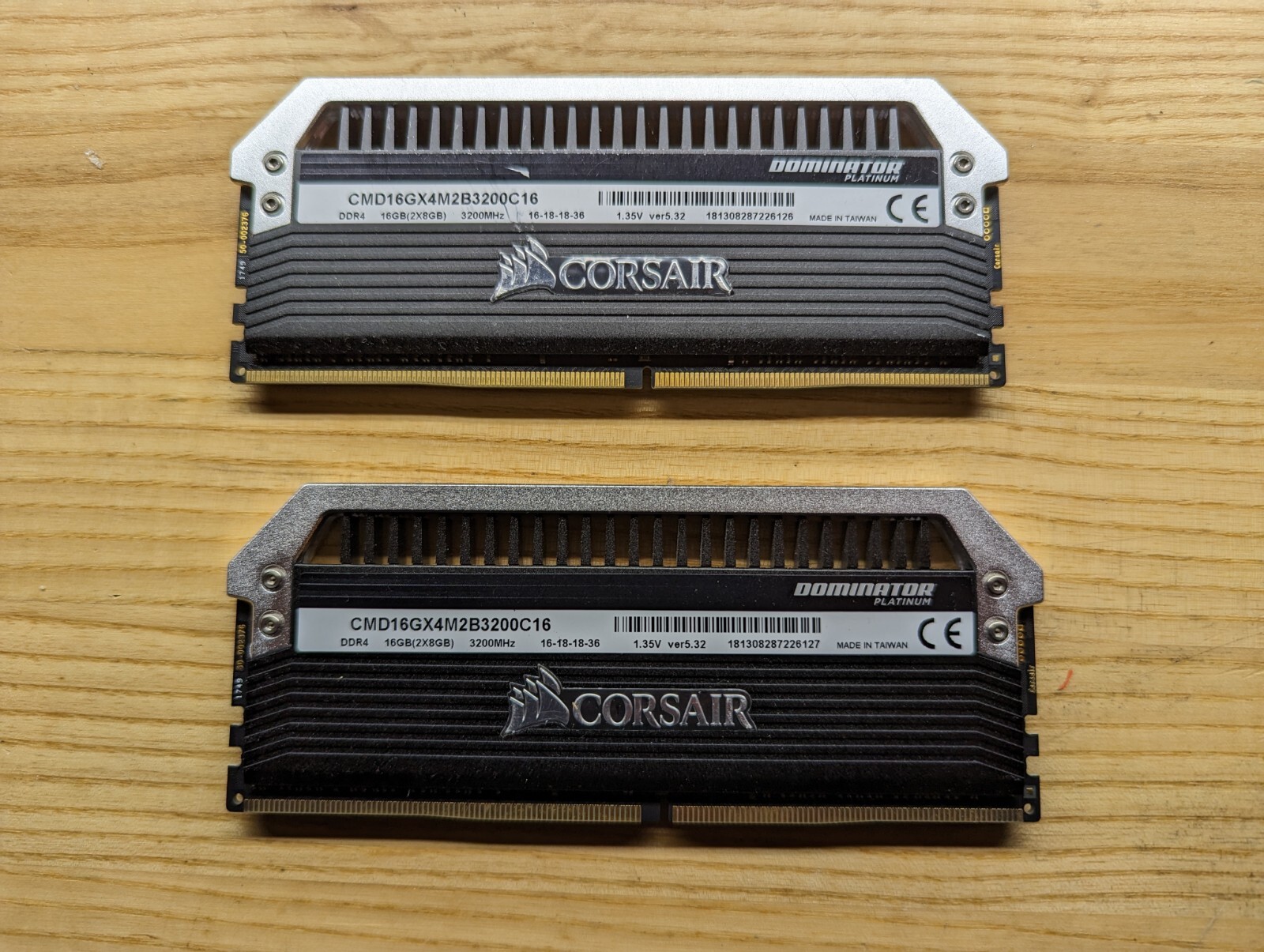 Corsair Dominator Platinum Memory DDR4 16GB (2x8GB), 3200 – ASA