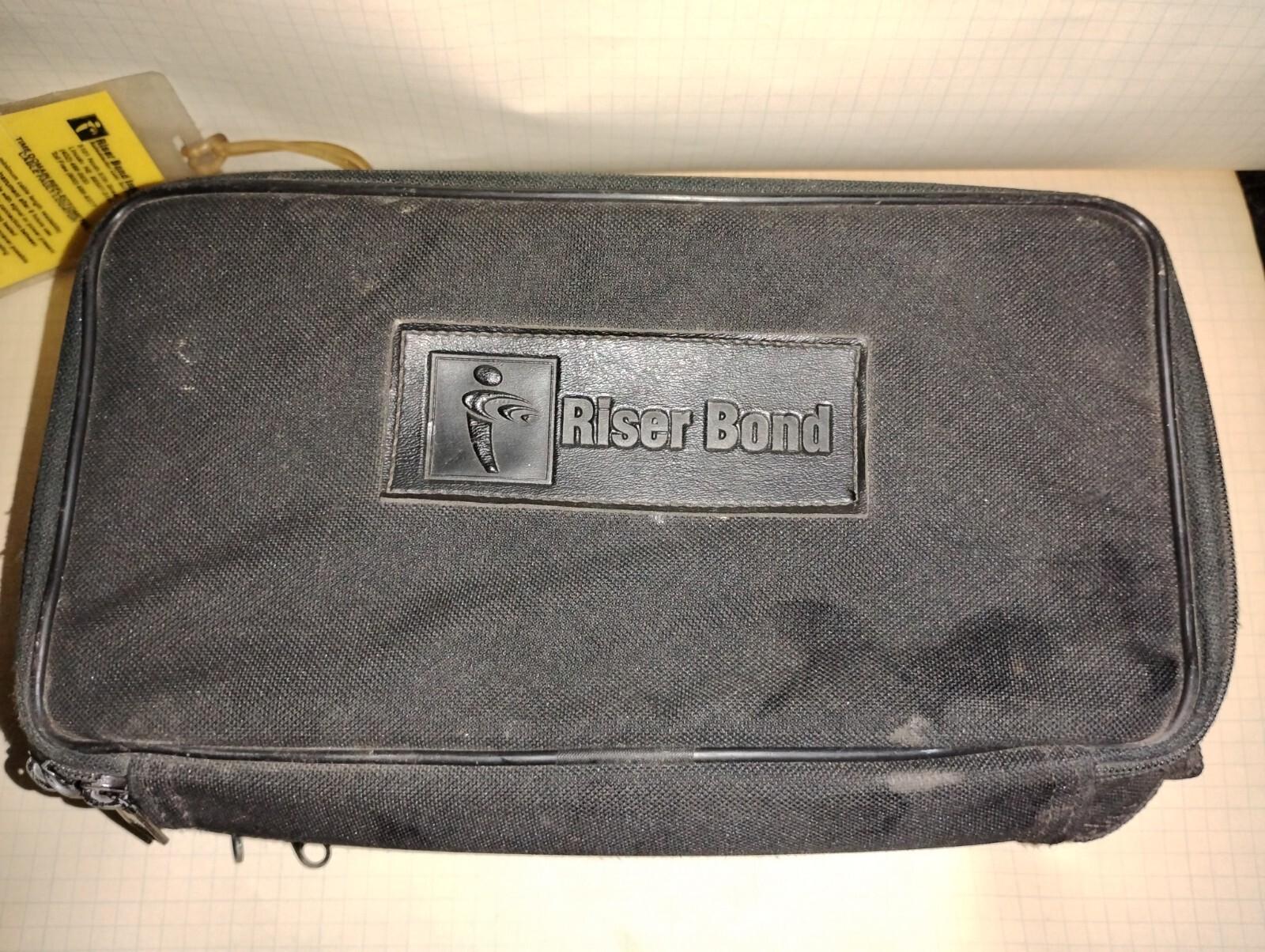Riser Bond 3200 With Case
