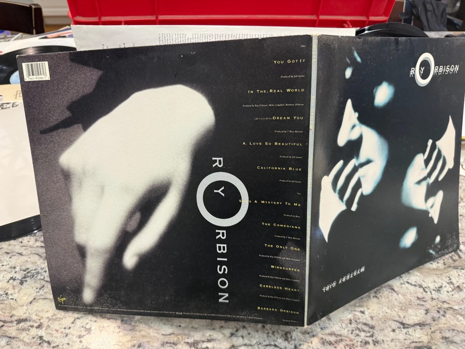 ROY ORBISON MYSTERY GIRL VG+++/NM- VINYL LP SUPER NICE! LOWEST$$ TOM PETTY - Image 2 of 3