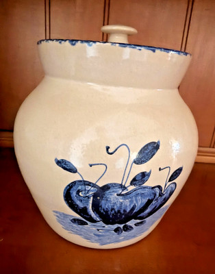  Marshall Texas Area Unmarked Pottery 7'' Covered Container with Apple Design