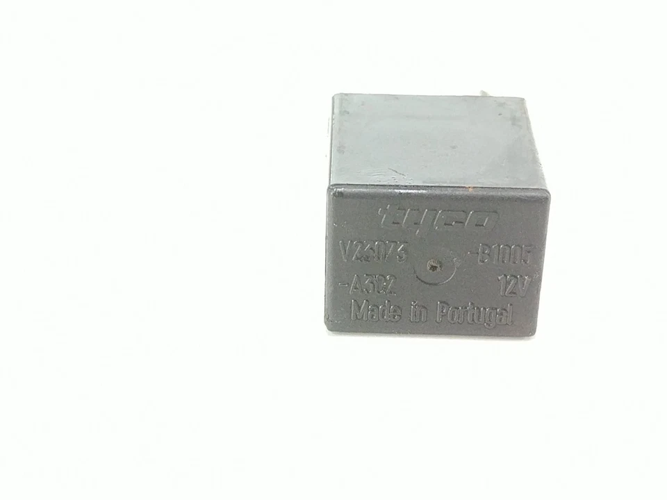 03 04 Ducati Monster 1000S IE Relé A302 Foto 2 de 4