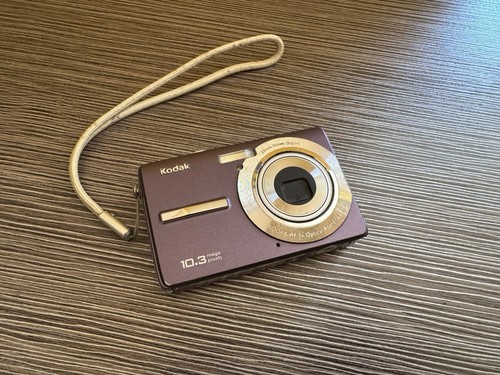 Kodak EasyShare M1063 10.3 MP Digital Camera *FOR PARTS*