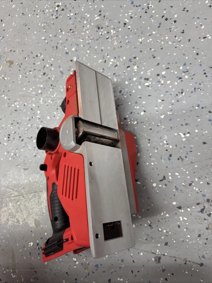 Cepilladora inalámbrica Milwaukee 2623-20 M18 accesorio de bisel/borde Foto 3 de 3