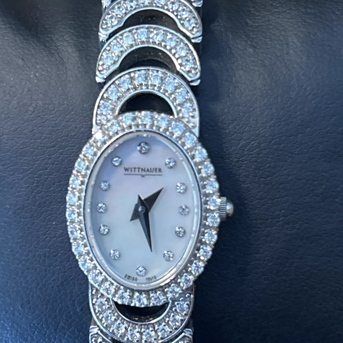 Wittnauer swarovski 2025 crystal watch