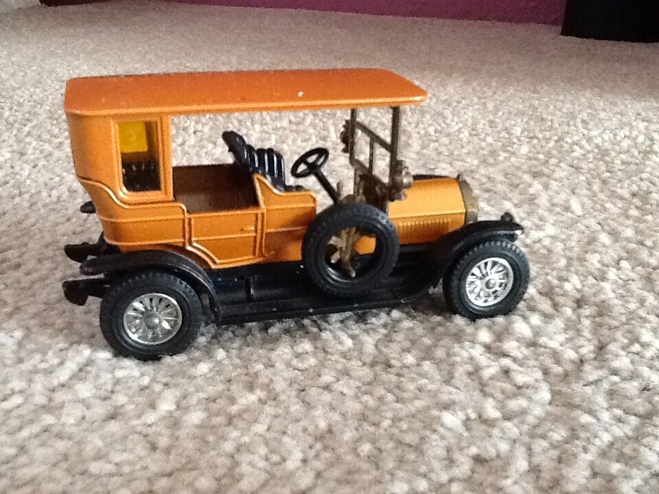 Picture 1 of 6
