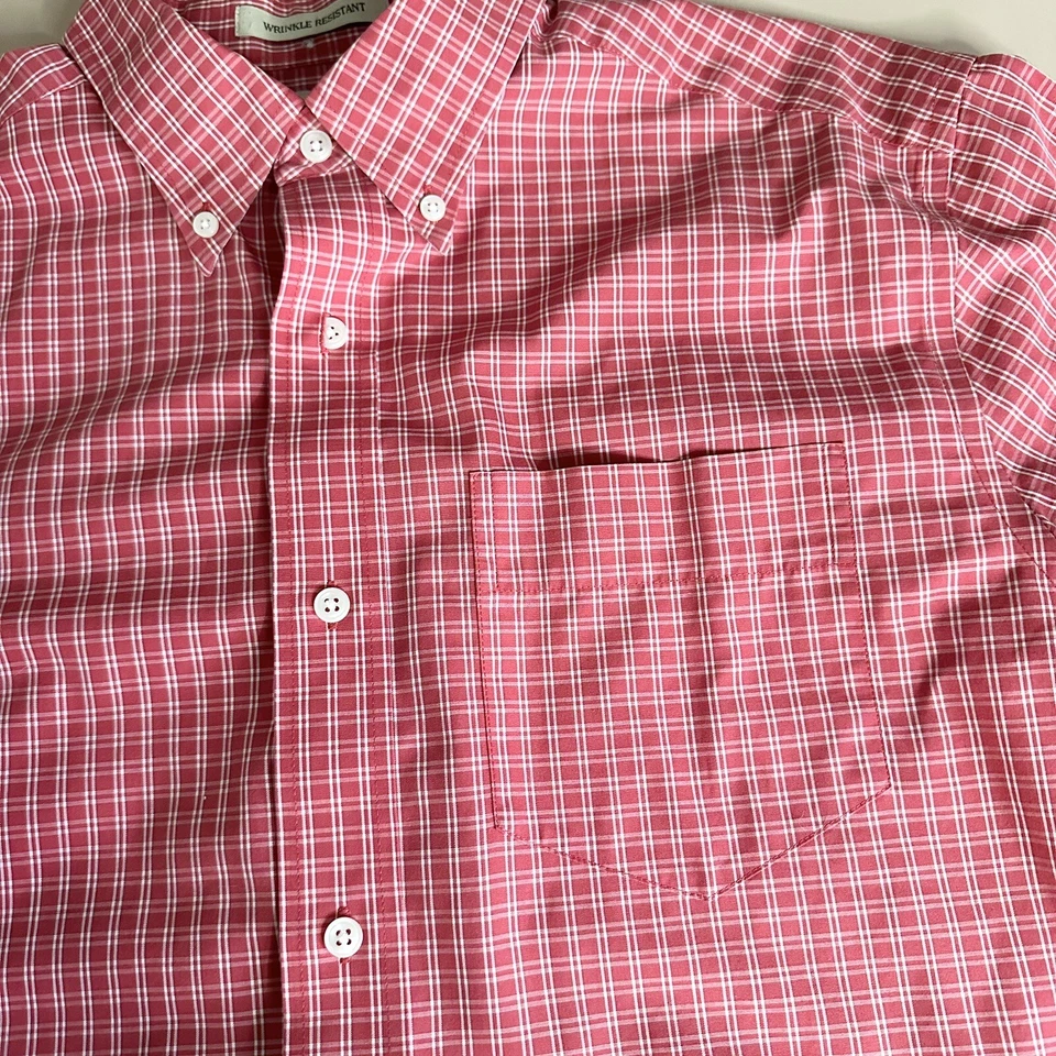 L.L. Bean Shirt Men’s Sz M Regular Fit Red Plaid Wrinkle Resistant Button Up - Image 4 of 4