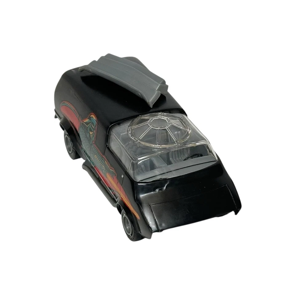 KIT MODELO VINTAGE 1977 MPC STAR WARS DARTH VADER VAN 1:32 - Imagem 2 de 4