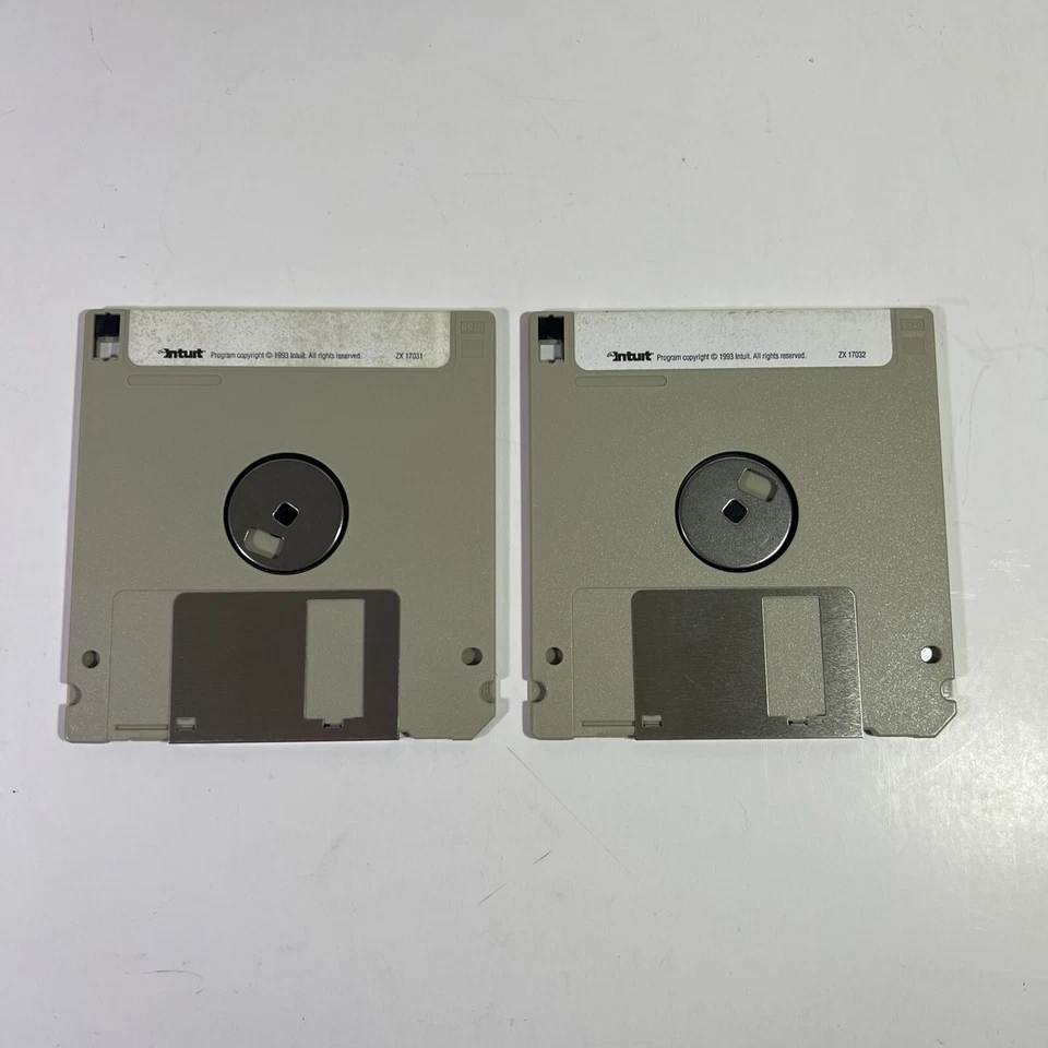 Quicken for DOS,  Version 7, Includes  3.5" & 5 1/4" Floppy Disks & Manual - Image 3 of 4