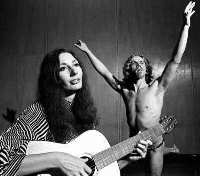 Portrait of musician Sonja Zarek and James Clouser 1969 Dance Art Old Photo