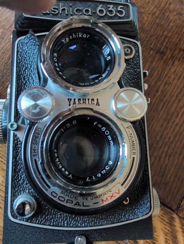 Yashica 635  TLR Camera Black Medium Format 120mm Film