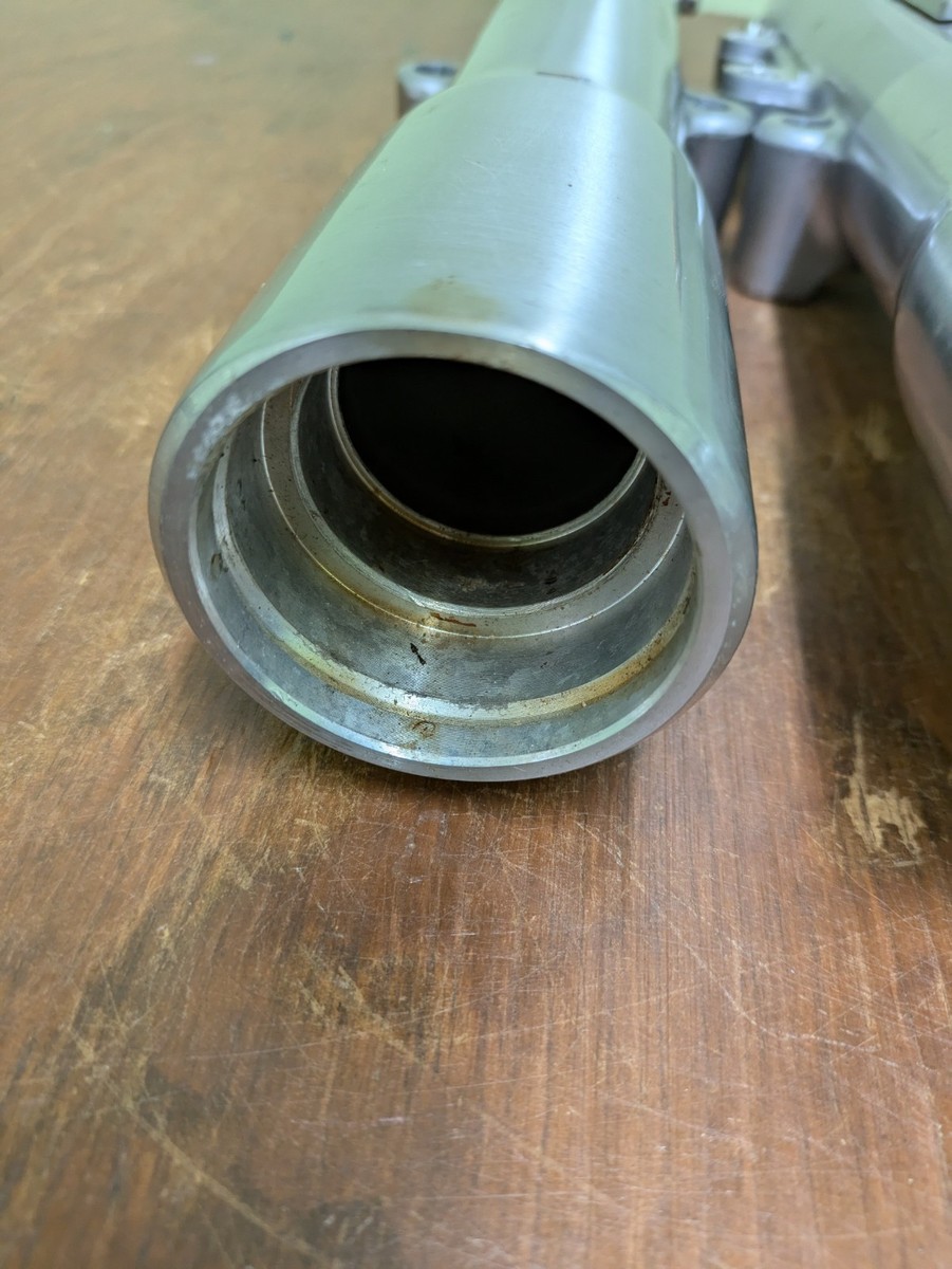 Harley Davidson Showa Lower Fork Sliders 46482-00 L&R Set Softail