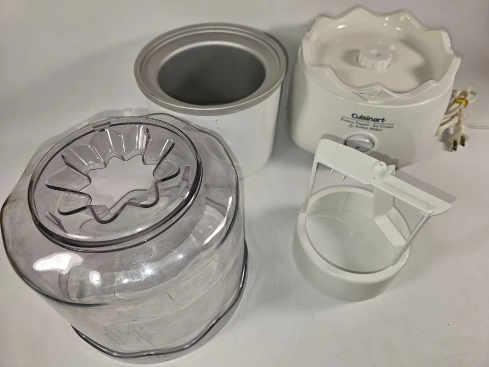 Cuisinart CIM-20 Yogur congelado, helado y sorbete para hacer - 1,5 cuartos - Blanco Foto 2 de 4