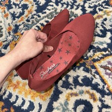 This is a Skechers Women's Cleo - Bewitch casual ballet flat Sz 9