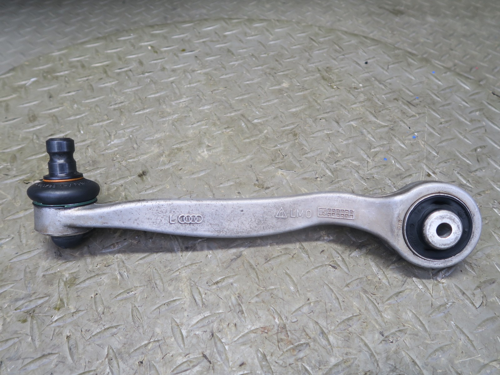 2006-2012 BENTLEY CONTINENTAL FLYING SPUR FRONT LEFT UPPER CONTROL ARM SET OF 2