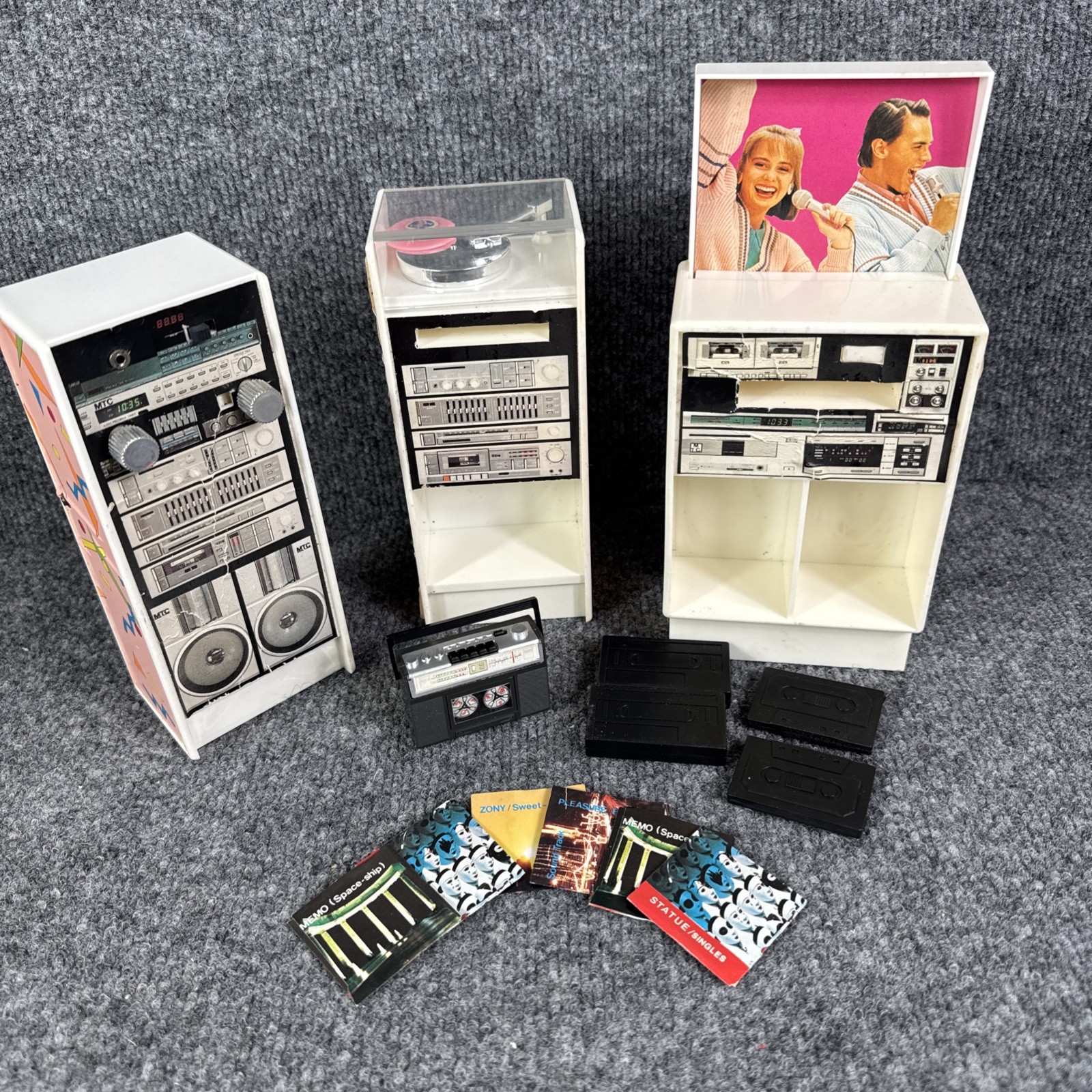 1986 Deco Doll Mini Stereo Media Center Multi Toys Novelty Transistor Radio Rare