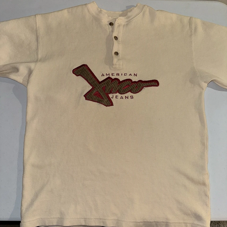 Camisa Henley Vintage JNCO Jeans 3 Botones Bordada Talla Grande Hecha en EE. UU. Foto 3 de 4