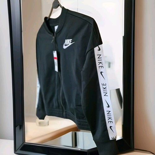 Tuta Nike bambina nera media 137-146 cm, perfetta per uscite e corse. - Foto 4 di 8