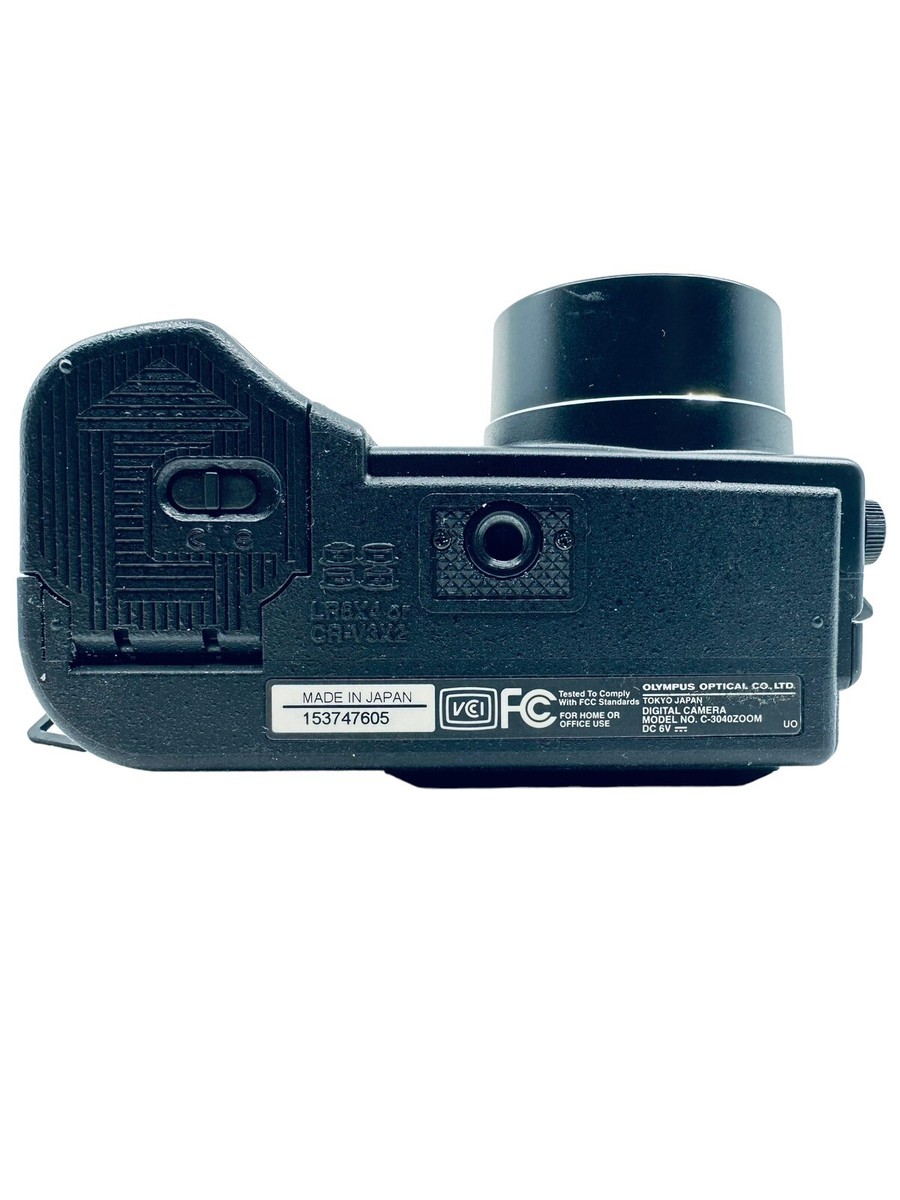 Olympus camedia digital camera C-3040 Zoom (For Parts/ Repair
