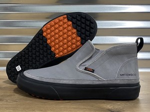 vans mid slip mte
