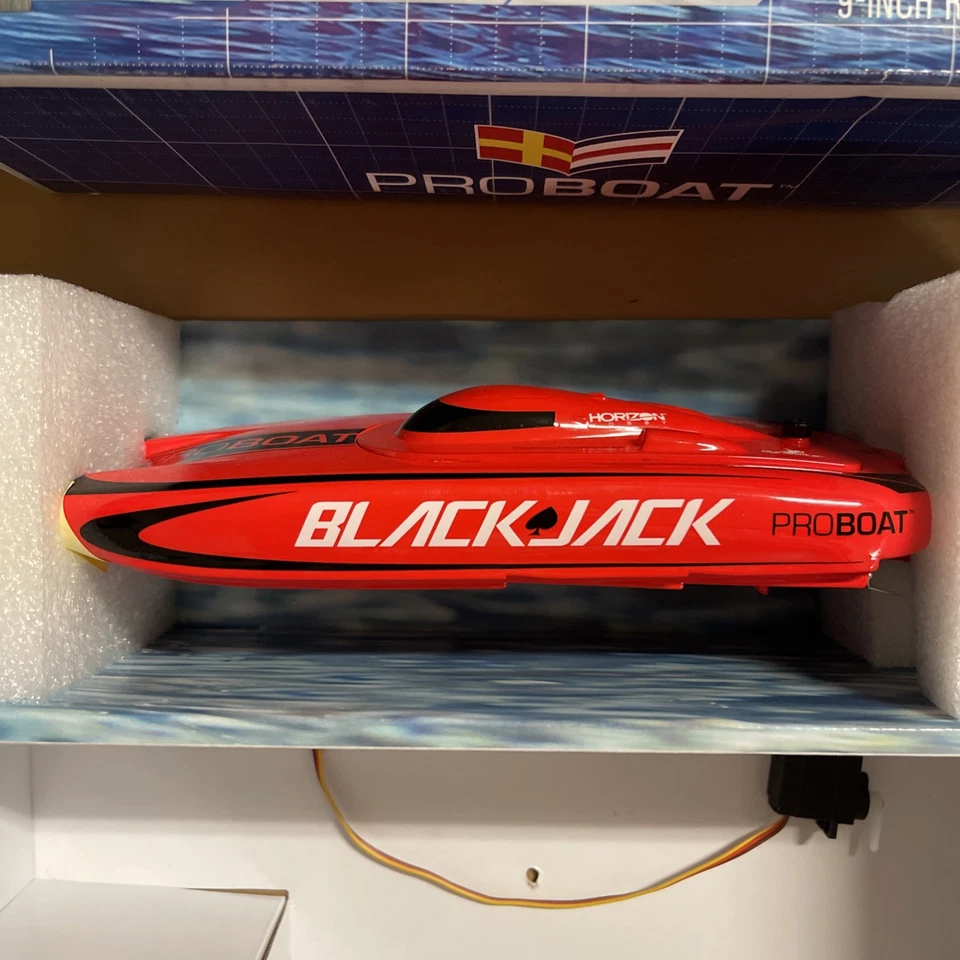 Proboat Blackjack 9 Inch **No radio, battery and charger. - Image 3 of 4