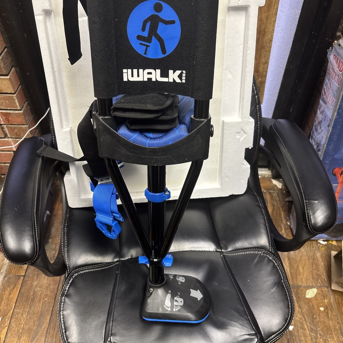 iWALK 3.0 Hands-Free Crutch Black/Blue, Adjustable, 275 lb