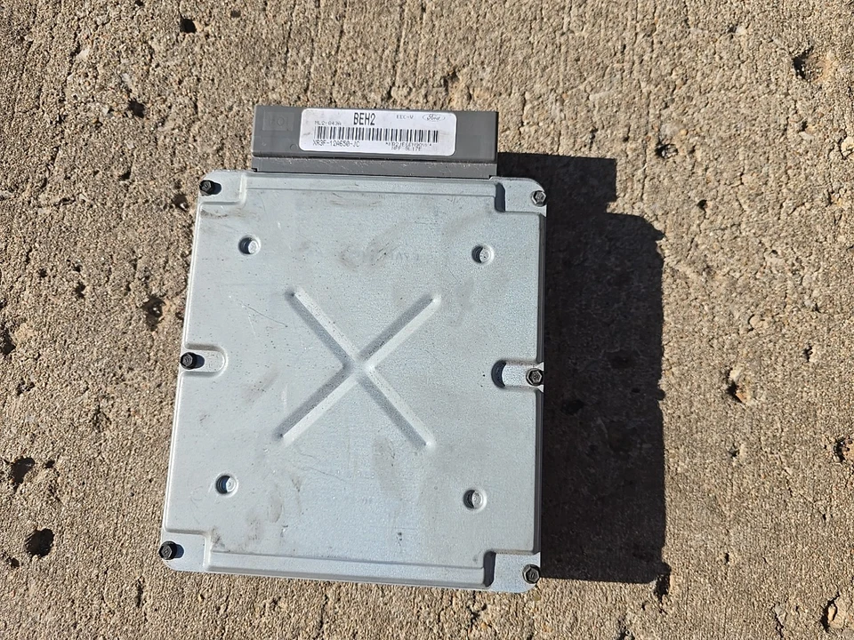 2000 福特野马 V6 3.8L 仪表组、计算机 ECU、点火和钥匙 A/T — 第 4/4 张图片