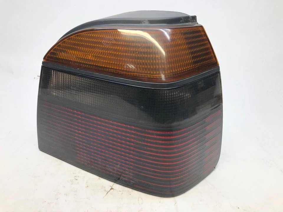 1993 - 02 大众高尔夫 Cabrio 右乘客尾灯总成烟熏镜头 — 第 3/4 张图片