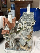 Wrecker’s Cottages - 1996 David Winter - Limited Edition 100/4300 Original Box