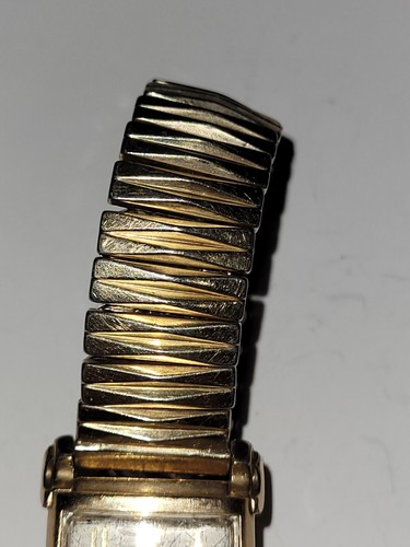 Vintage BULOVA 10 K Gold Filled Watch Jewels Manual Movement Cal. Runs - Picture 2 of 4