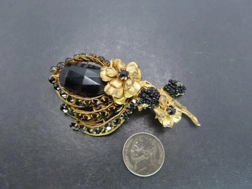 Vtg Miriam Haskell Gold Tone & Black Glass Mourning Brooch, 29.2g