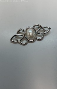 AK Silver Tone Faux Pearl Celtic Knot Brooch 12.2g