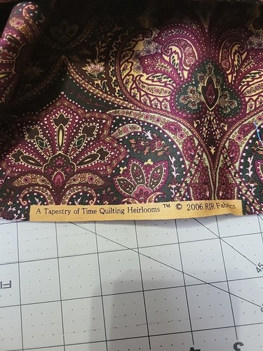 A Tapestry Of Time Quilting Heirlooms 2006 RJE Fabrics - Picture 2 of 2