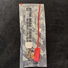 Off White Industrial Keychain Black with Metal Clasp New With Ziptie